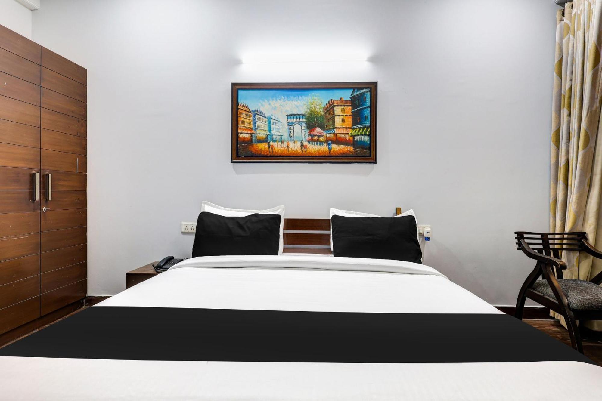 Super Townhouse Sector 38 Gurgaon Near Medanta Hotel Kültér fotó